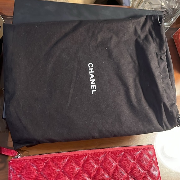 Chanel clutch - Picture 3 of 8